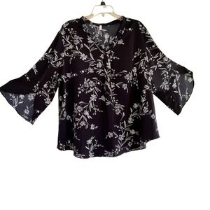 Aodemo Black White Floral V-Neck‎ Bell Sleeve Blouse Top 3XL Plus Sz Career Wear